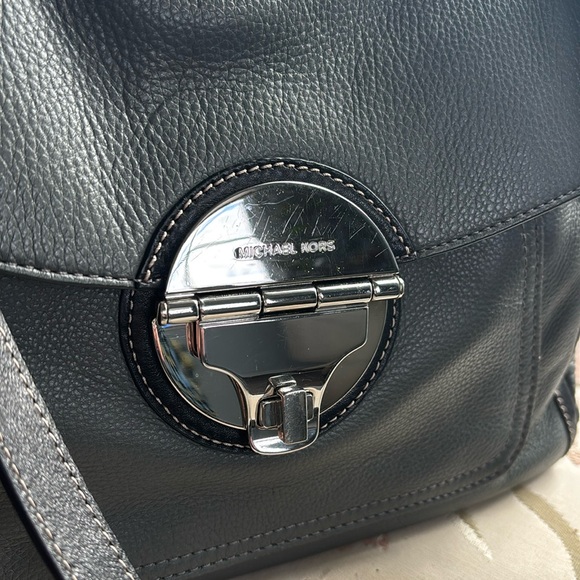 Rare Michael Kors large satchel - Picture 4 of 16